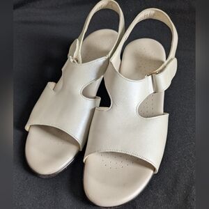 SAS Tripad Comfort Suntimer Sandal Hook & Loop Cream Pearl Womens Sz 9 1/2 N